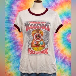 Thin women WOODSTOCK TSHIRT by DOE 
SUPER COOL !
